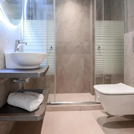 Dinos Apartman Vaszilikí